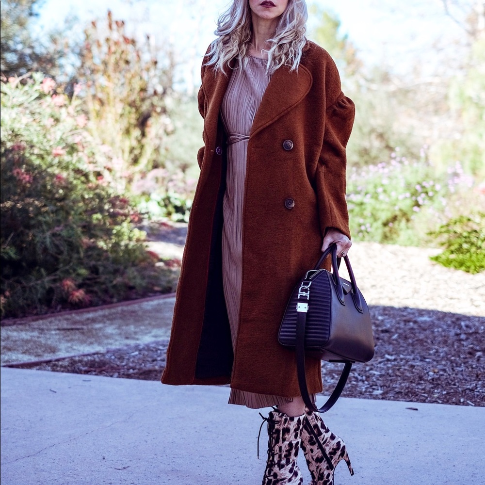 Gorgeous Oversized Wool Blend Coat Double Breasted